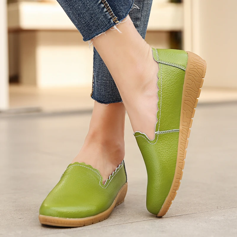 2019 Women Genuine Leather Walking Shoes Moccasins Mother Loafers Soft Leisure Flats Female Driving Ballet Footwear size 35-42 | Спорт и