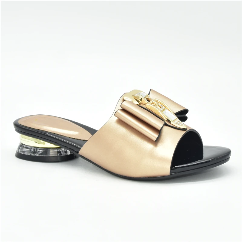 Новинка 2021 пикантные туфли-лодочки на платформе женская обувь летние тапочки