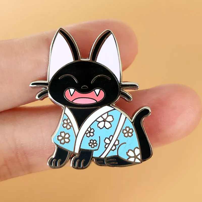 

Kiki Cat Cherry Blossoms Kimono Kitten Enamel Brooch Pin Lapel Metal Pins Brooches Badges Exquisite Jewelry Accessories Gifts