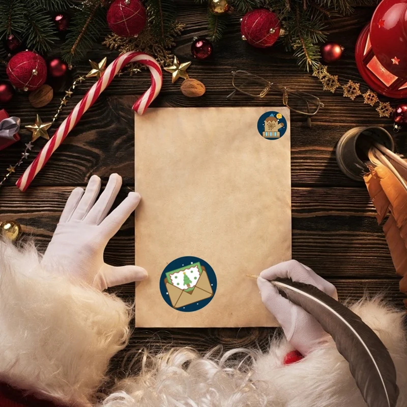 

Christmas Ornaments Sticker Rolls 500 PCS Per Roll Very Suitable for Christmas Themed Christmas Snowman Decorations