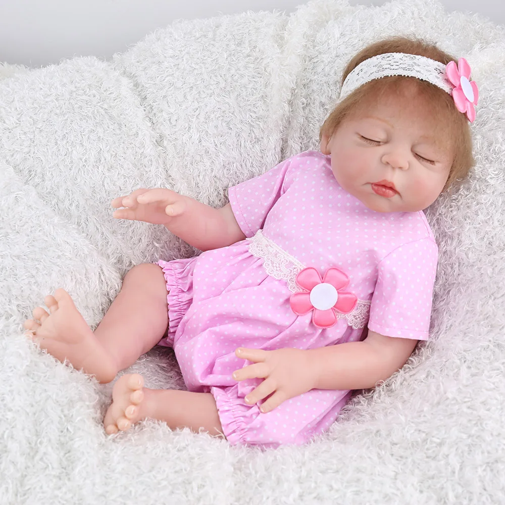 

0-7 years old children's toys Silicone Reborn Baby Girl Doll 48cm Charming Reborn Boneca wear doll clothes for chilren game toy