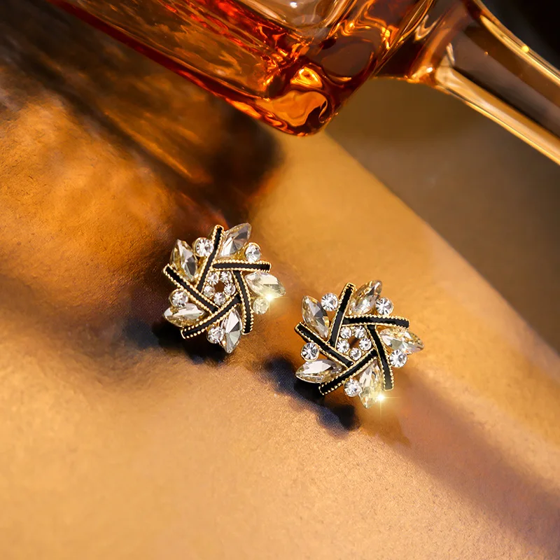 Женские асимметричные серьги-гвоздики в стиле бохо женские серьги с кристаллами