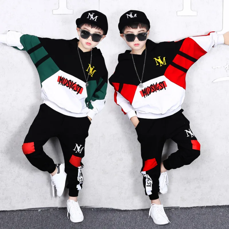 Новая детская одежда на весну-осень с капюшоном и надписью для маленьких