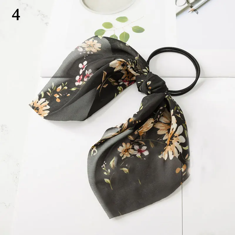 Резинка для волос с бантом |