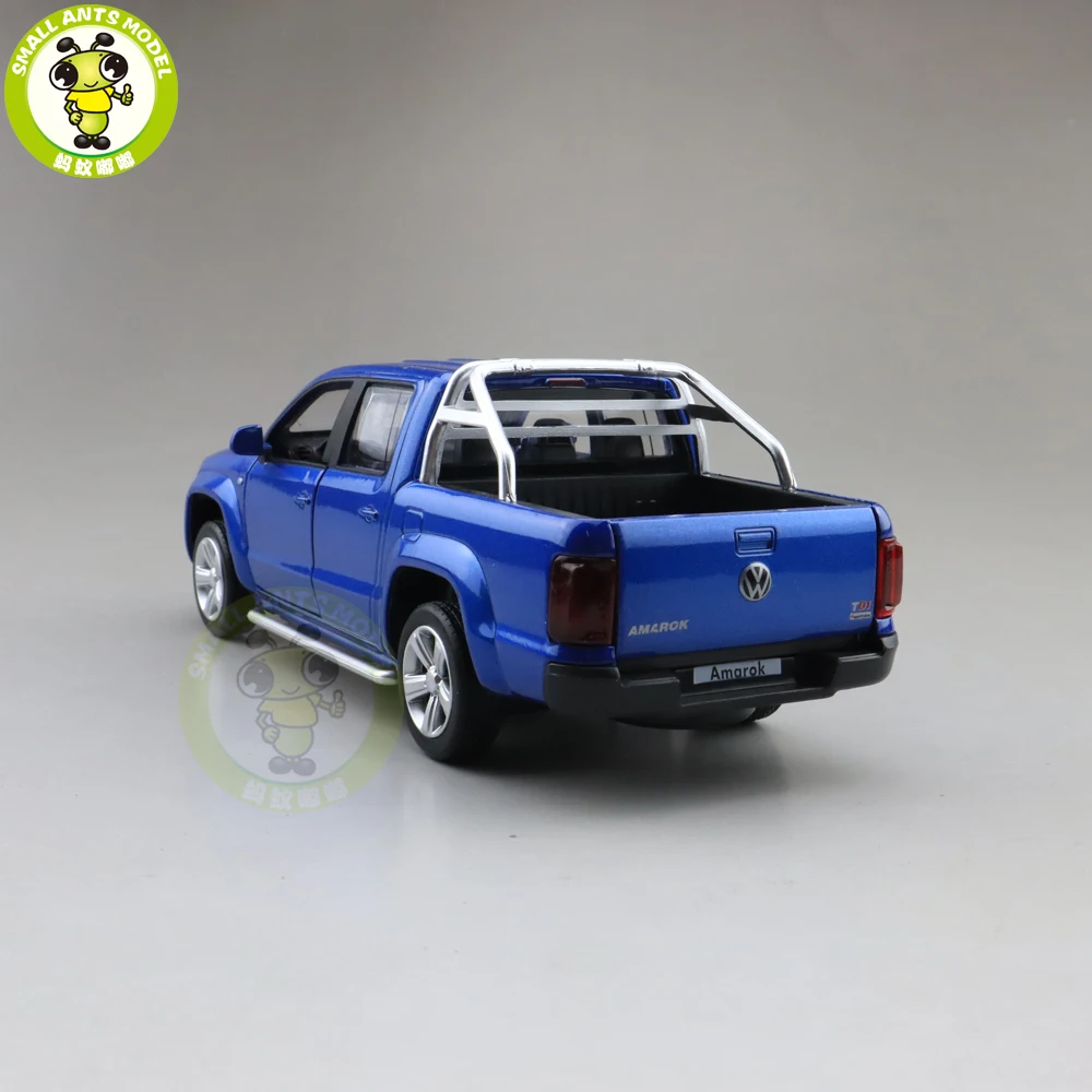1/30 Caipo AMAROK пикап литая модель автомобиля игрушки для детей оттягивающийся музыкальный светильник подарки для мальчиков девочек