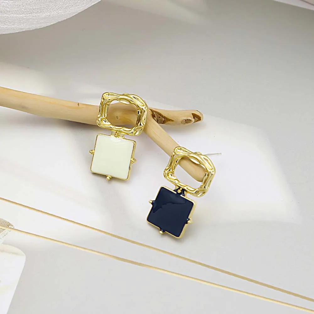 

1Pair Korean Creative Asymmetrical Square Stud Earrings Retro Contrast Color Dripping Oil Stud Earring for Women Party Jewelry