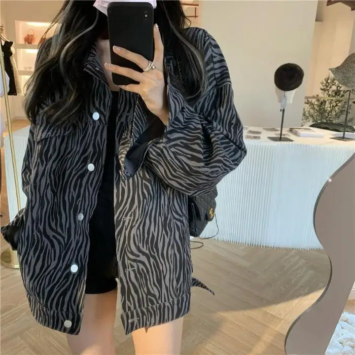 

Fried street denim coat women loose Korean style denim 2021 new spring and autumn zebra pattern long sleeve jacket top