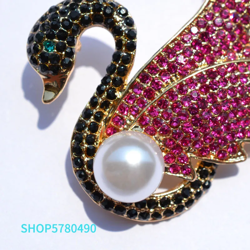 Брошь женская из металлического сплава с жемчугом в форме лебедя | Украшения и