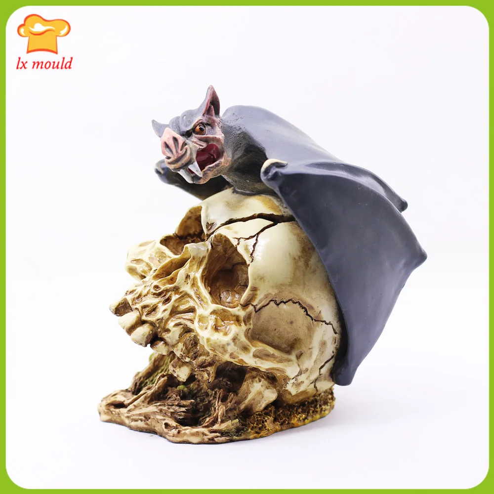 

LXYY MOLD New Halloween Animals and Skulls Home Bar Decoration Decoration Candle Bat Silicone Mould