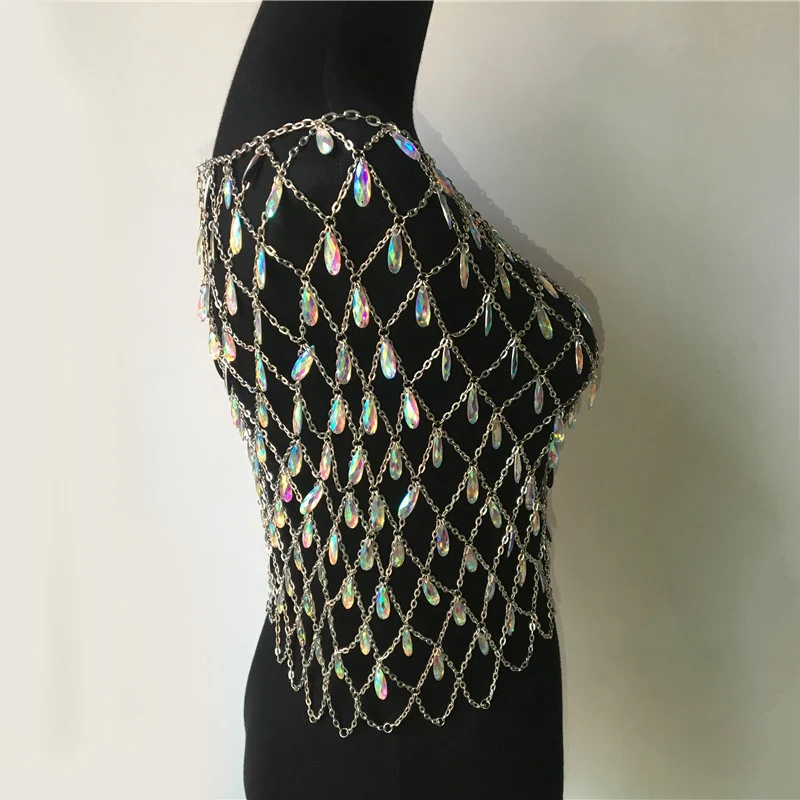 Bling дождевыми каплями драгоценные камни стразы металлические цепи безрукавки Для женщин Открытое платье с украшением в виде кристаллов кулон укороченный топ фестиваль летняя пляжная одежда, Топ
