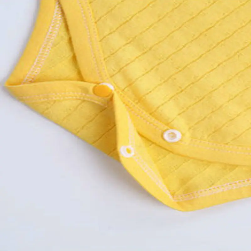 Комбинезон хлопковый с коротким рукавом и надписью для новорожденных