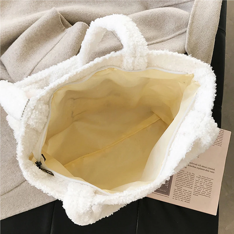 

Plush Cartoon Handbags Winter Shoulder Bags Cute Bear Animal Prints Hand Bag Women Soft Casual Handbag Ladies Tote Gift Bag