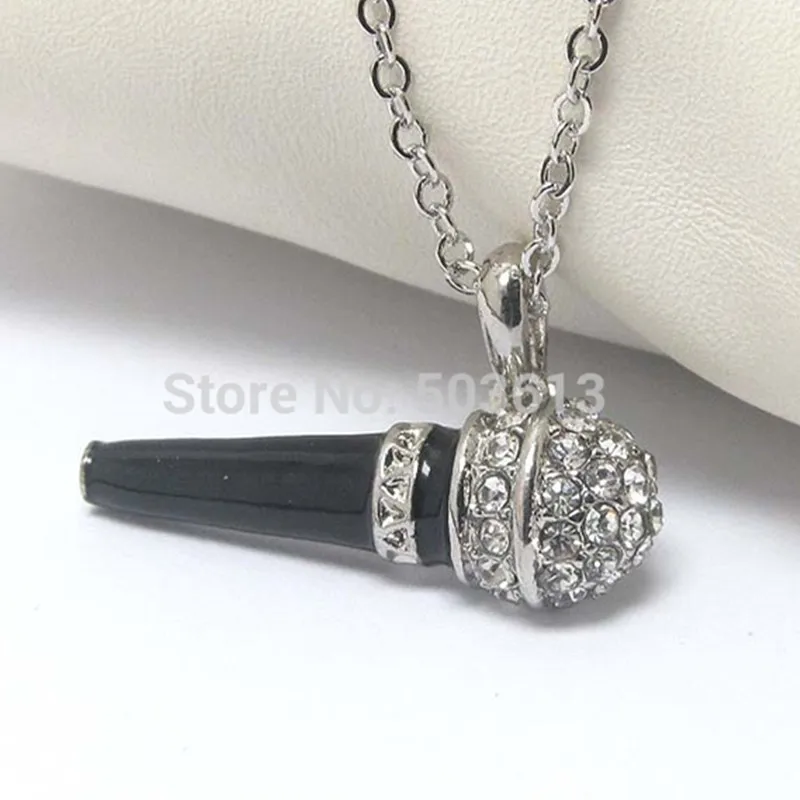 Оптовая продажа модное посеребренное ожерелье с подвесками из сплава