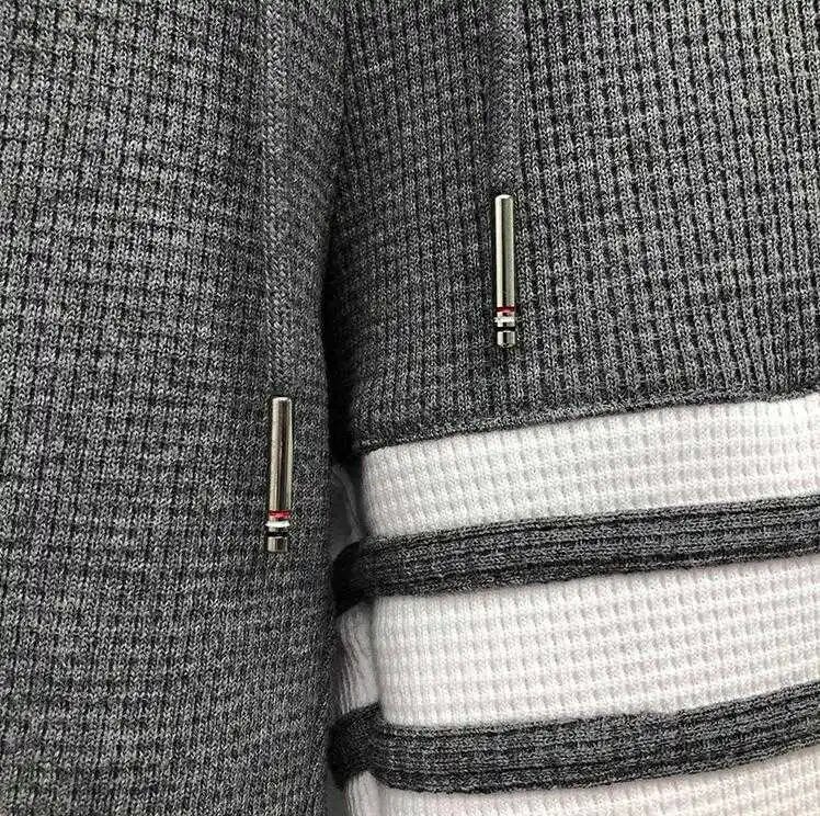 

TB THOM Fashion Brand Casual Shorts Men Summer Cotton Sports Trousers Loose Striped Tracksuit Bottoms Jogger Track Pants