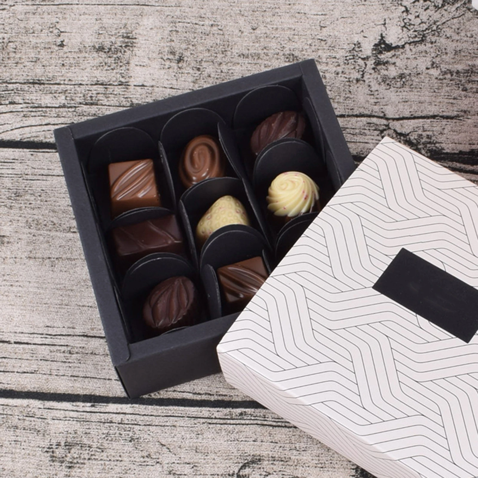 

Chocolate Wrappers Chocolate Paper Candy Cups Tray Paper Dessert Chocolate Base Packaging Liners Baking package