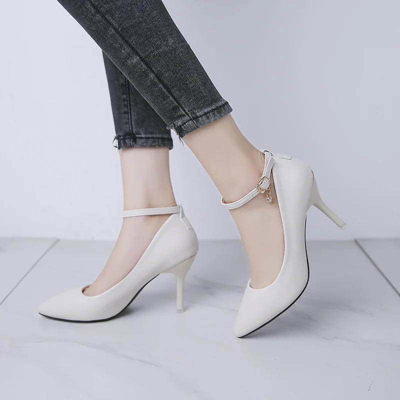 

Woman Summer Women's Shoes Fashion Female Sandals Metal Decoration Buckle Leather Women High Heels Shoes W32-39