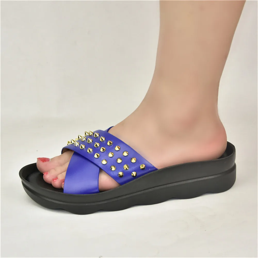 

Summer Fashion Nigerian Lady's Shoes Decorated With Rivets Square 2021 Slippers Low Heels Women Pumps Wedding Sandals Bride