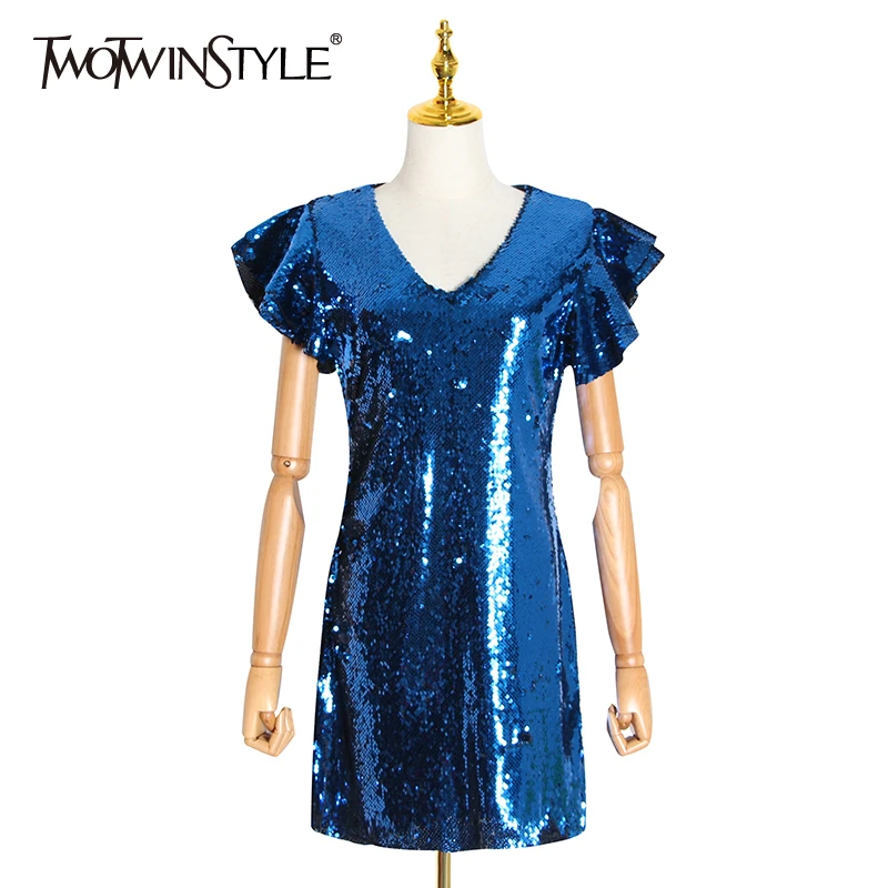 Платье с блестками TWOTWINSTYLE мини платье треугольным вырезом и рукавом бабочкой