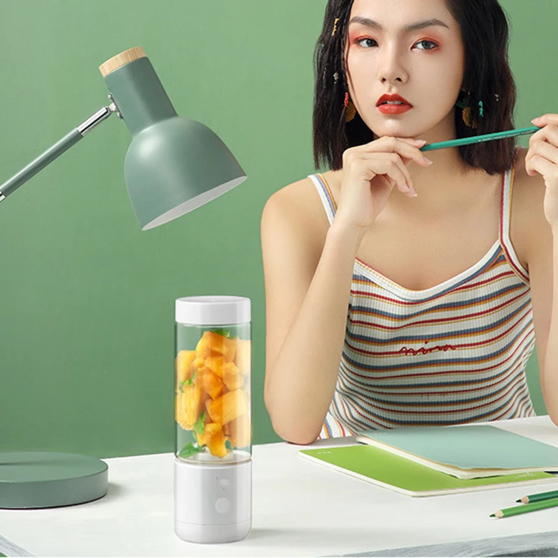 

Mini Electric Juice Cup USB Rechargeable 304 Stainless Steel Blades Portable Blender For Shakes Smoothies and Juice TS2