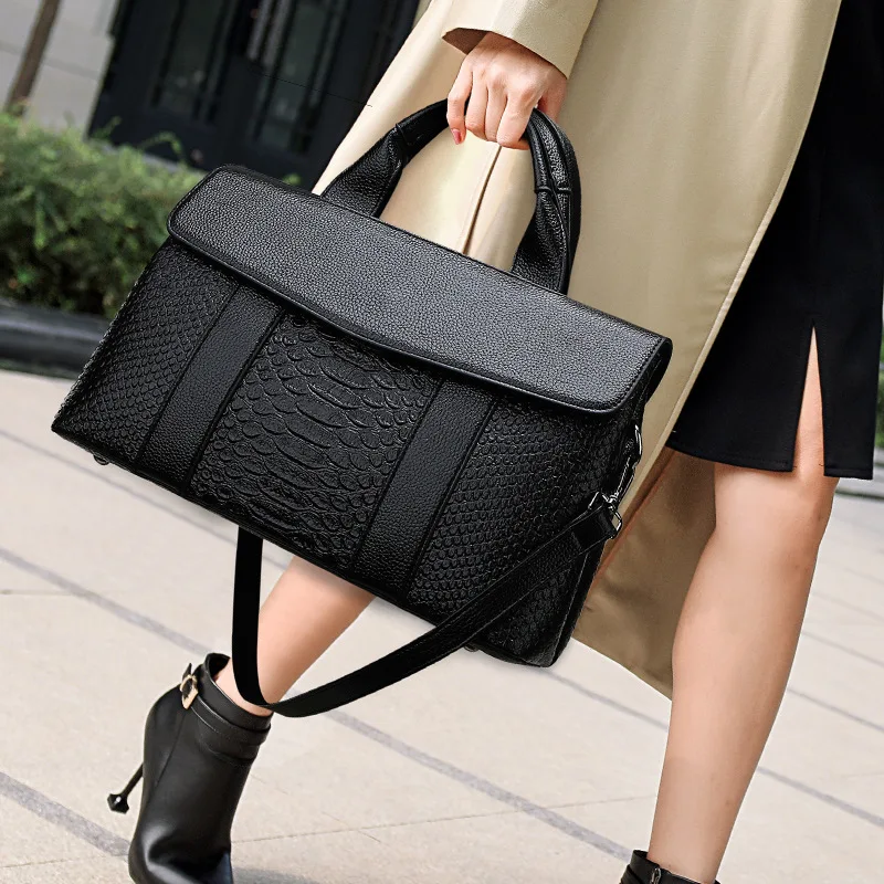

Crocodile Pattern Handbag Large Capacity Ladies Big Bag 2021 New Fashion Messenger Black Shoulder Bag Female