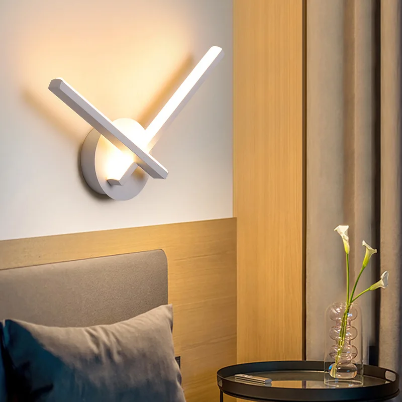 저렴한 현대 벽 램프 LED 긴 막대 스트립 침실 생활 크리 에이 티브 배경 마운트 Sconce 북유럽 조명 침대 옆 실내 장식 램프