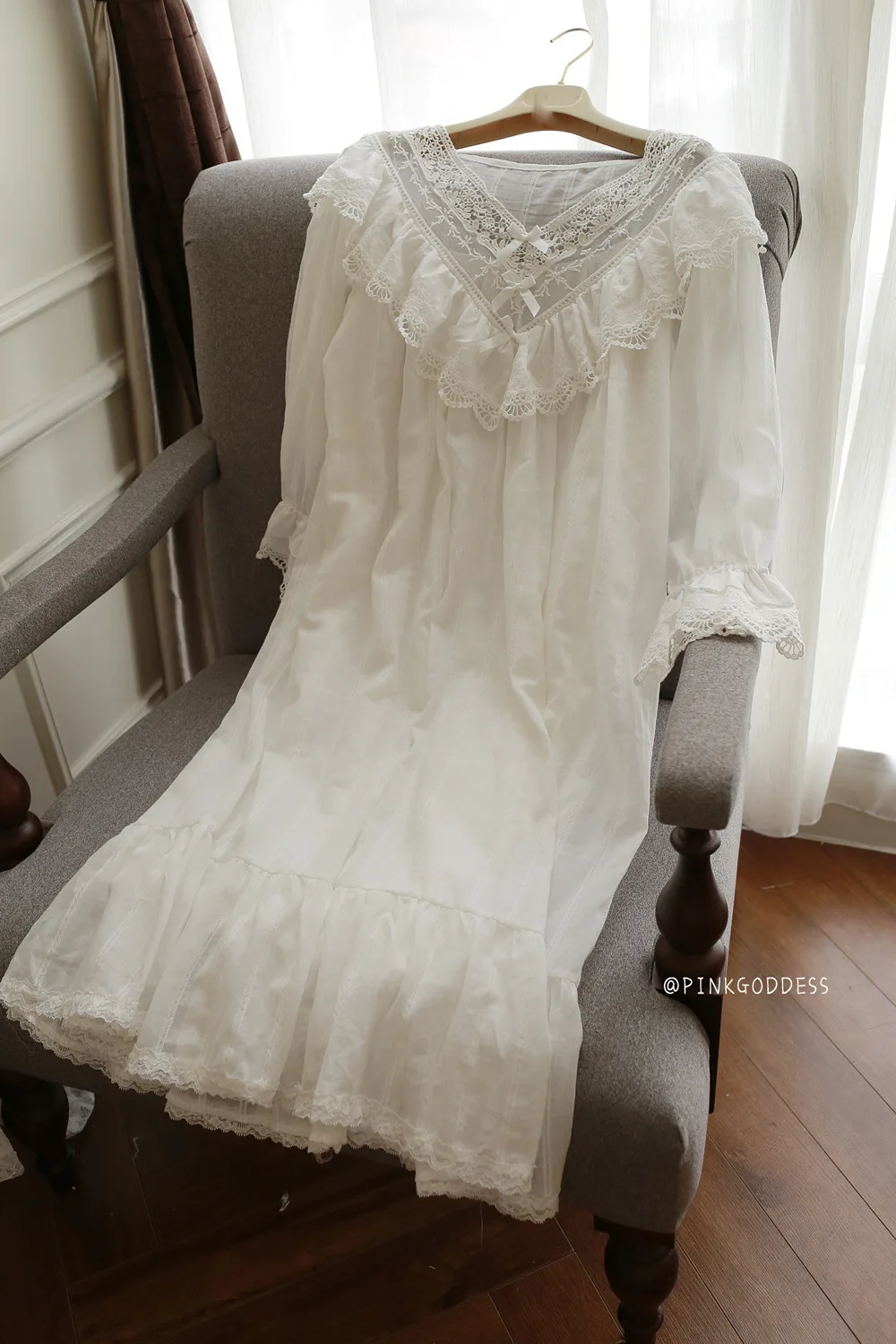 

Spring/Summer Loungewear Pure Cotton Court Style Vintage Lace Nightdress Princess Style Sweet Cute V-neck Lace Nightgown Pajamas