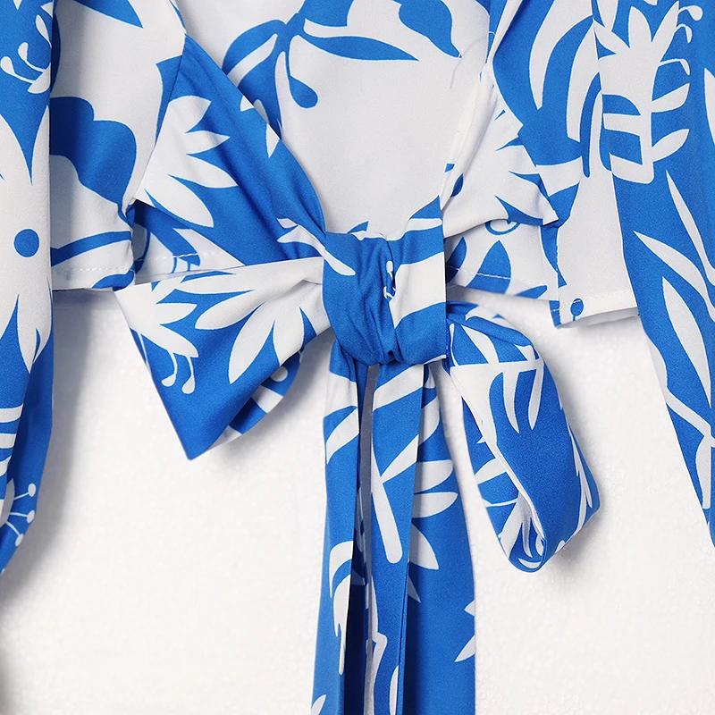 

SISPELL Print Hit Color Sets For Female Stand Collar Lantern Long Sleeve Shirt With High Waist Slimming Skirt Women's Set 2021