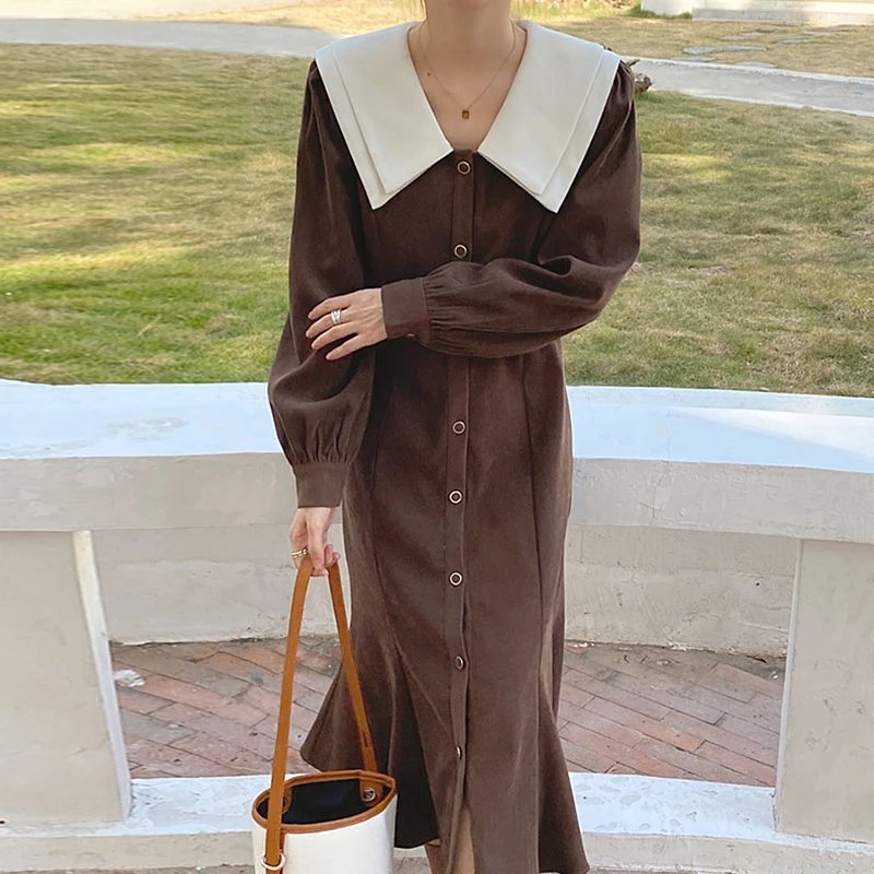 

2022 Spring New Korean Fashion Elegant Contrast Double-layer Doll Collar Single-breasted Corduroy Long Fishtail Dress