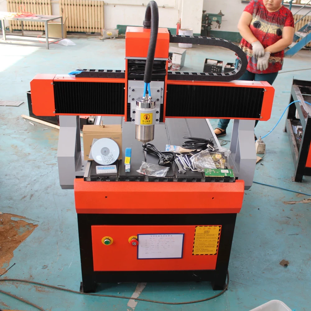 Фрезерный станок с ЧПУ 3 осевой фрезерный для дерева металла пластика гравировки