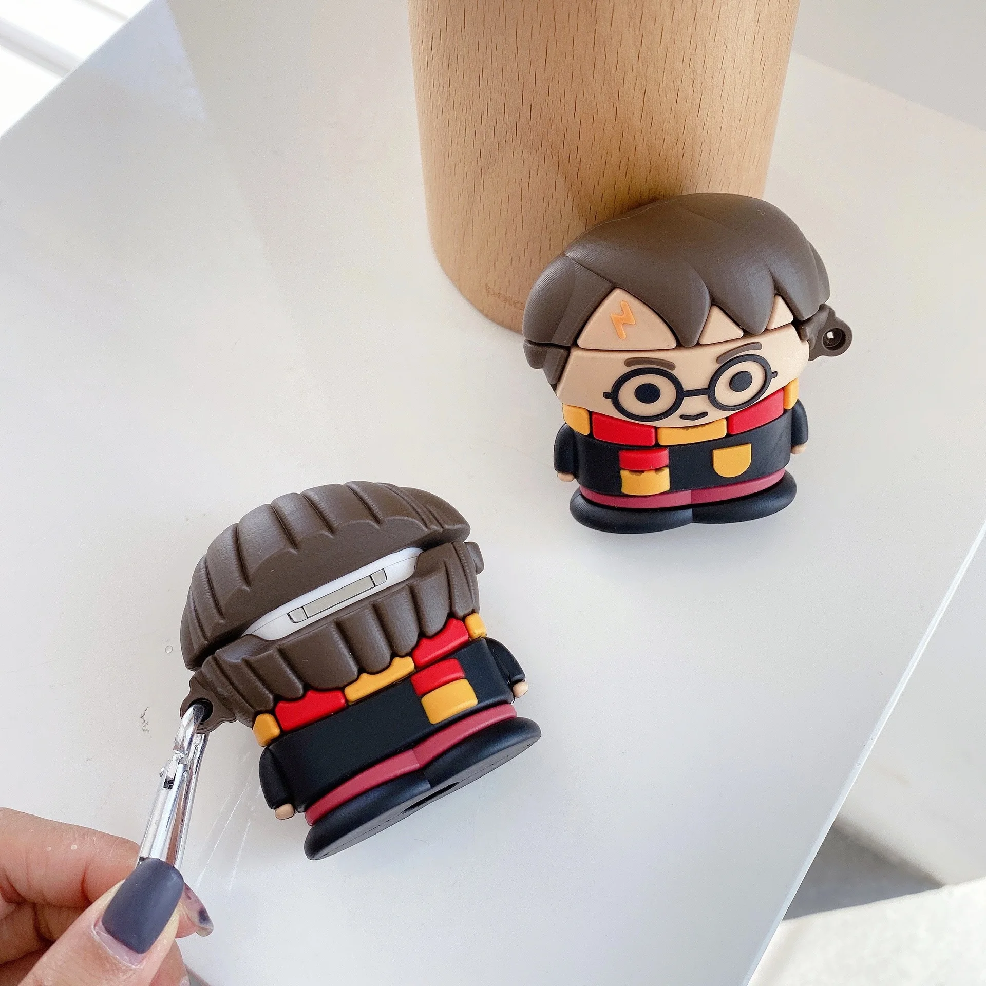 Чехол для наушников с мультяшными героями Harries Magic School Potter силиконовый защитный