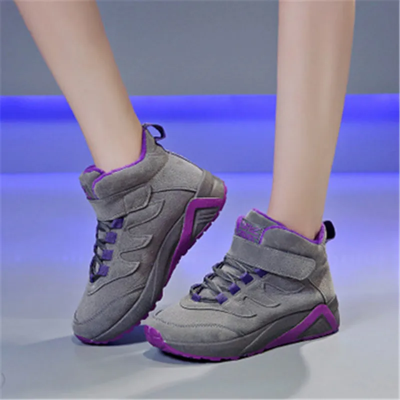 Новинка женские осенне-зимние кроссовки на платформе высокие для студентов