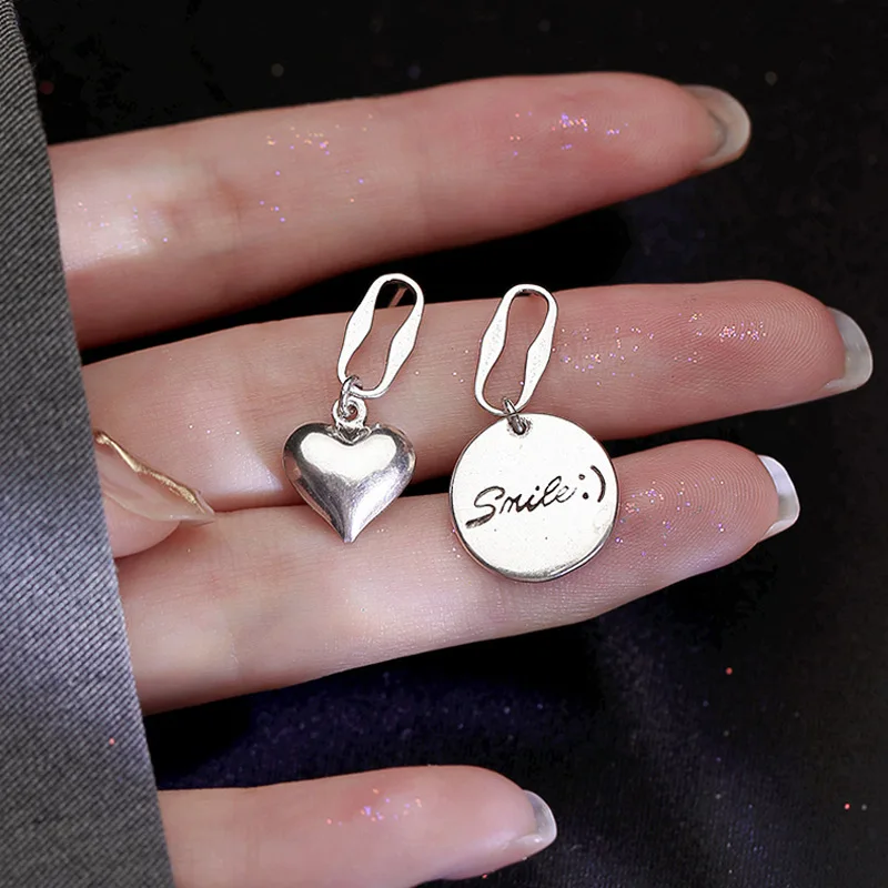 

Retro Design Trendy Asymmetry Heart Letter Earring Round Card Pendant Earring For Girl Women Fashion Jewelry Birthday Gift