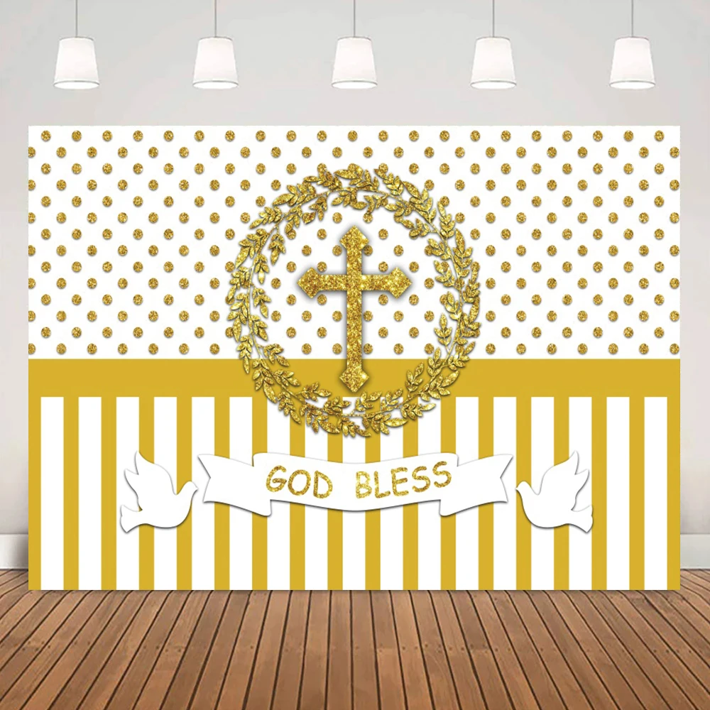 

Фон для студийной фотосъемки с изображением золотистых розовых полос оливковых ветвей венков белых голубей детей крещения богов благослов...