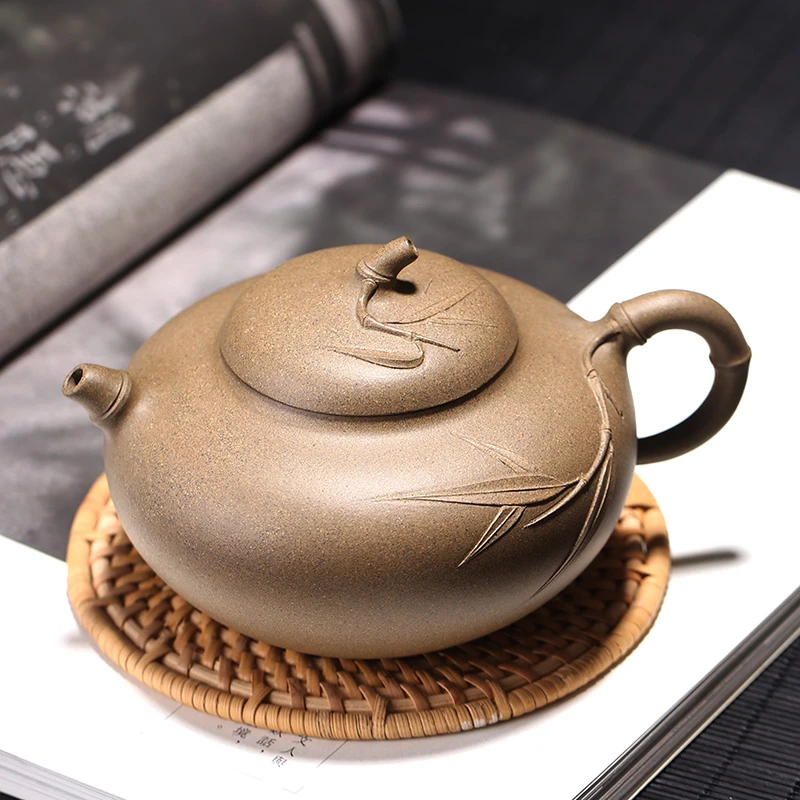 

|Yixing recommended undressed ore all hand famous tea suit household green section of the request of bamboo pot