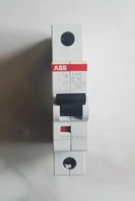 Миниатюрный автоматический выключатель 10113699 S201 D3 1P | 3A D 6KA|Замыкатели|