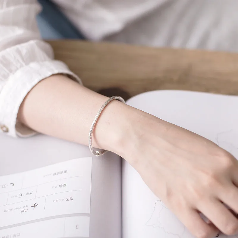 925 Sterling Silver Personality Plain Hammer Corrugated Solid Bracelet Simple Pit Push-pull Handmade Ladies | Украшения и