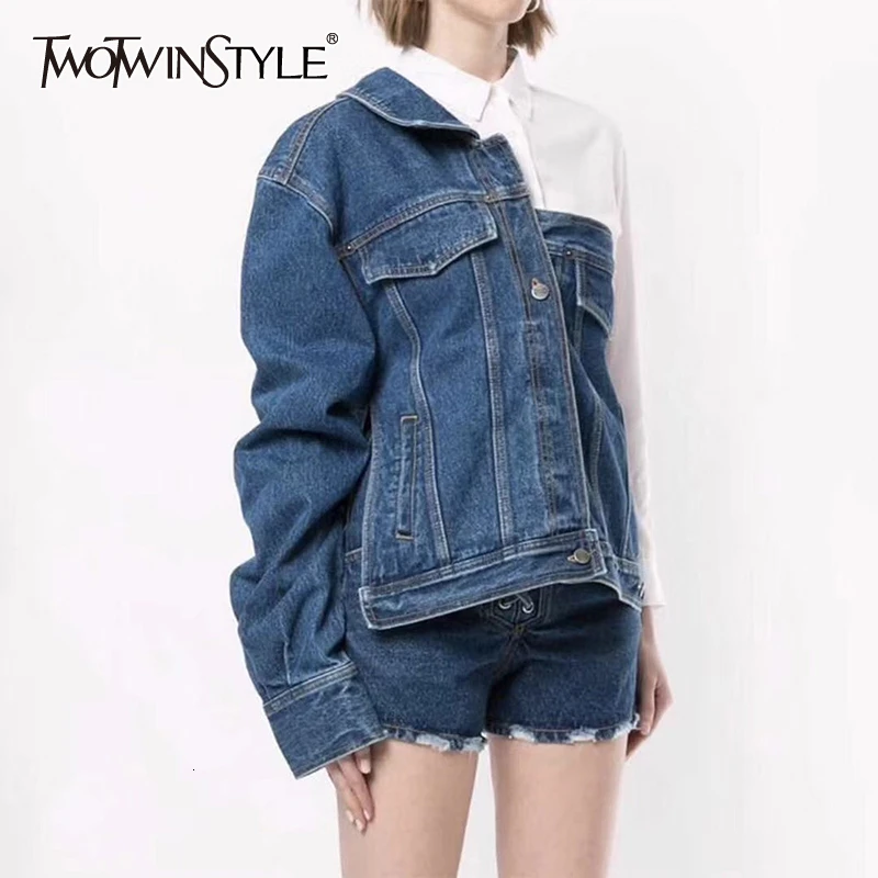 TWOTWINSTYLE ассиметричная джинсовая женская куртка на одно плечо с отворотным воротником, с длинными рукавами и карманами, женские куртки, осенняя мода