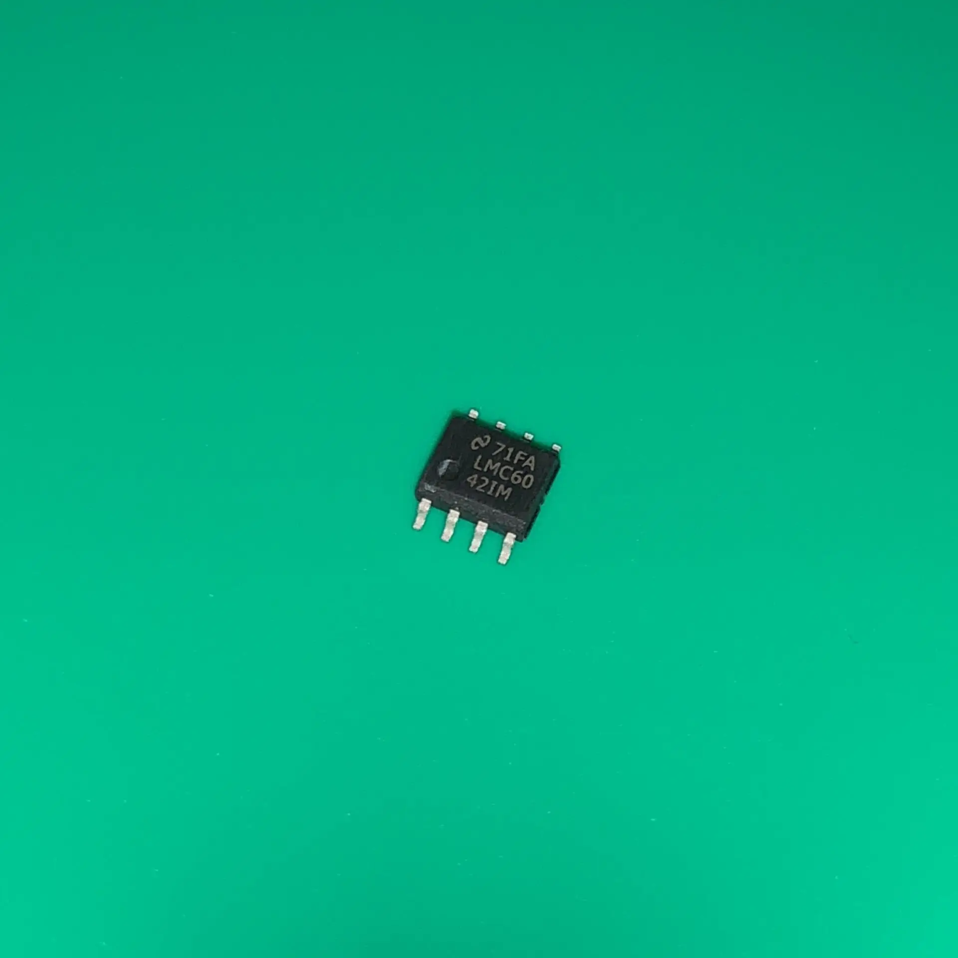 

5 шт./лот LMC6042IM X SOP8 LMC60 42IM IC OPAMP GP 100KHZ RRO 8soic LMC6042IMX LMC6042IM/NOPB LMC6042 IM LMC 6042IM 6042
