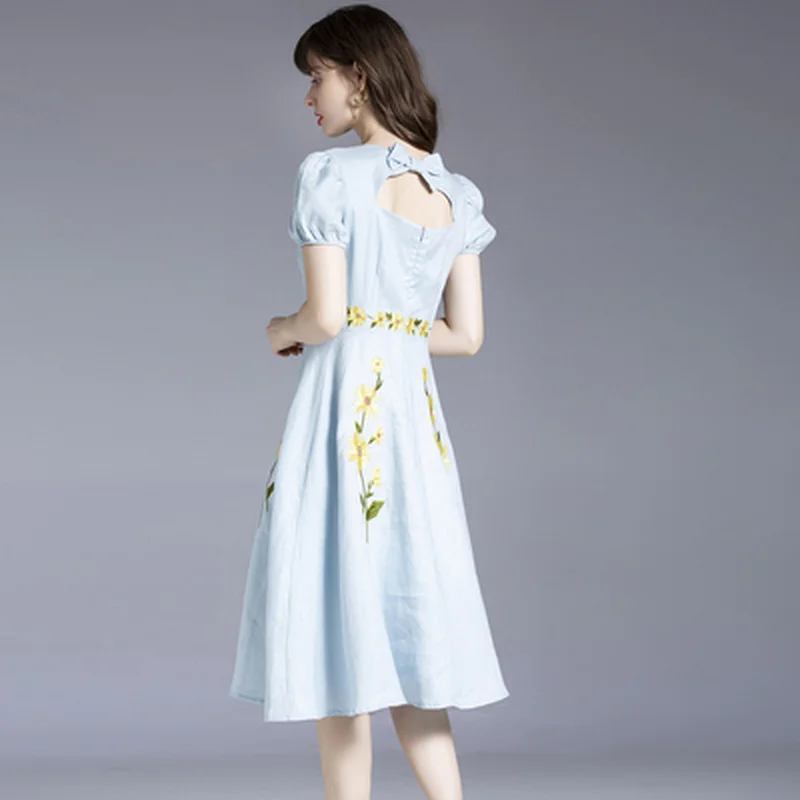 

Summer Women Fashion Short Sleeve Square Collar Casual Dress High-quality Flower Embroidery Elegant Slim Midi Dress Vestidos