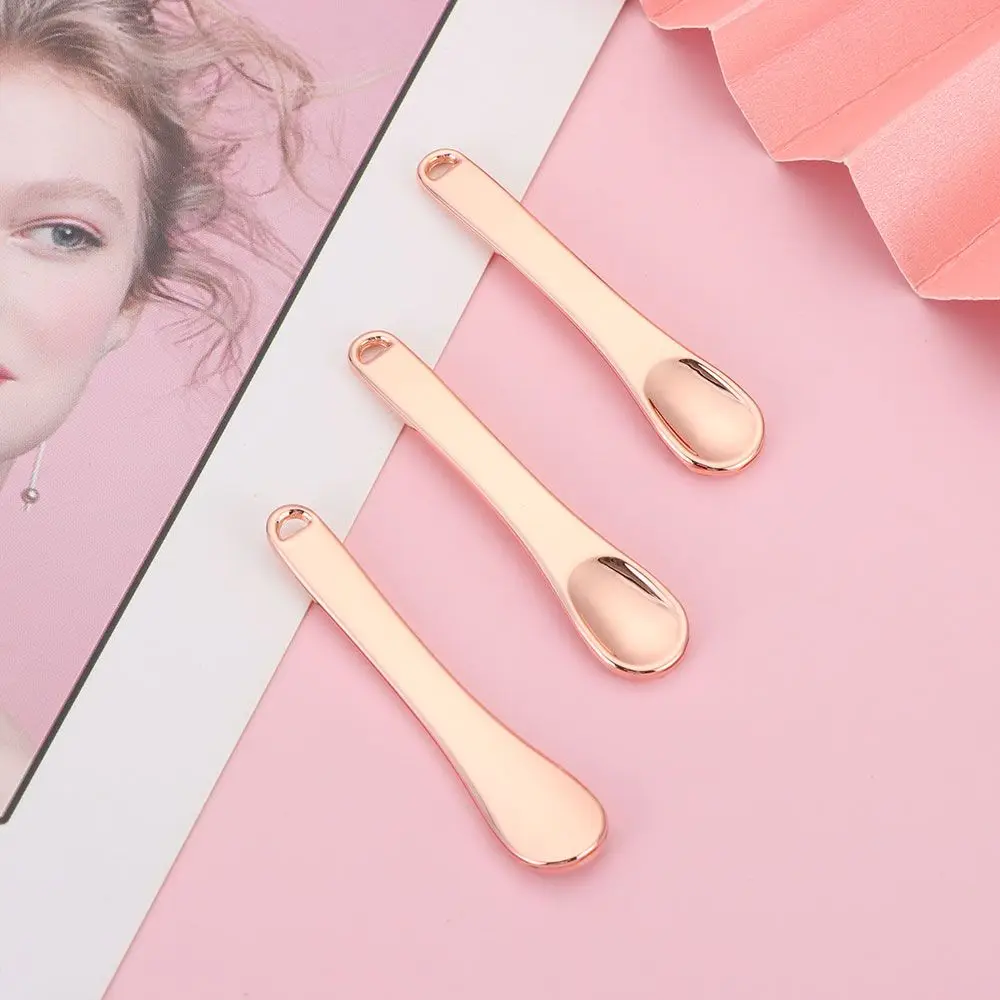 

1PC Cosmetic Spatula Metal Makeup Mask Cream Spoon Reusable Eye Cream Stick Make Up Face Beauty Skincare Tool 3 Colors