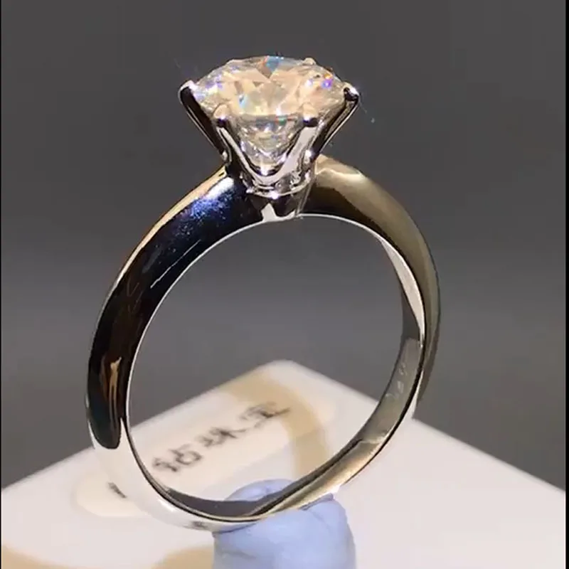 Кольцо женское из белого золота 18 карат с бриллиантом 1 | Украшения и аксессуары