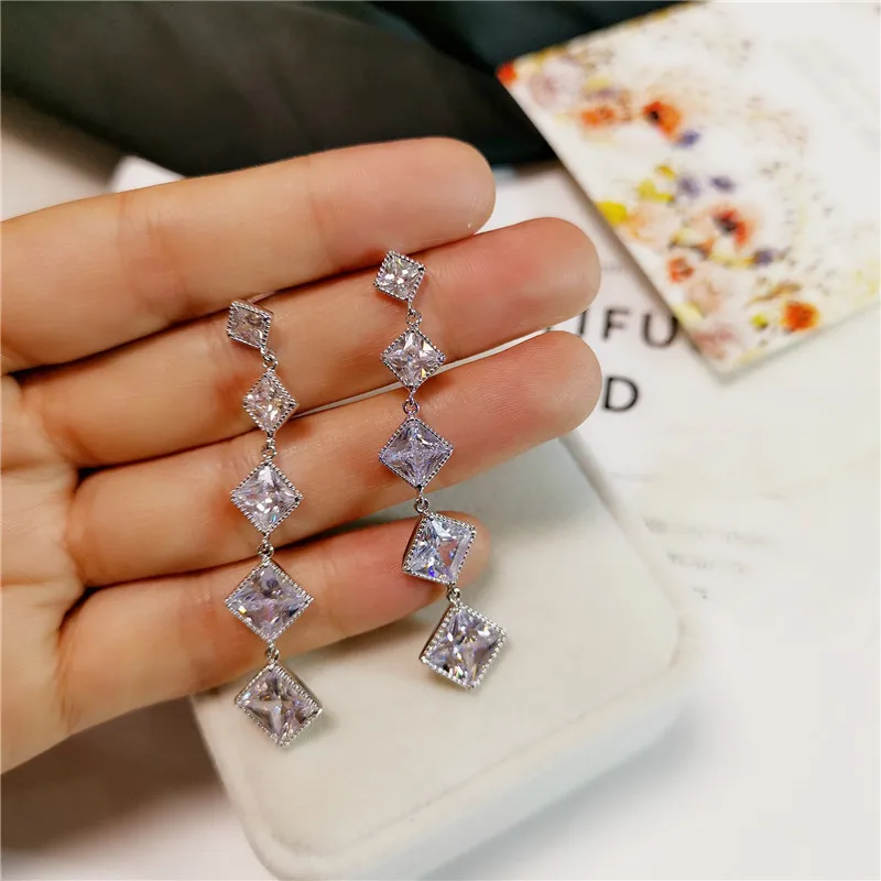 

Серьги женские из серебра 925 пробы, квадратные, с бриллиантами