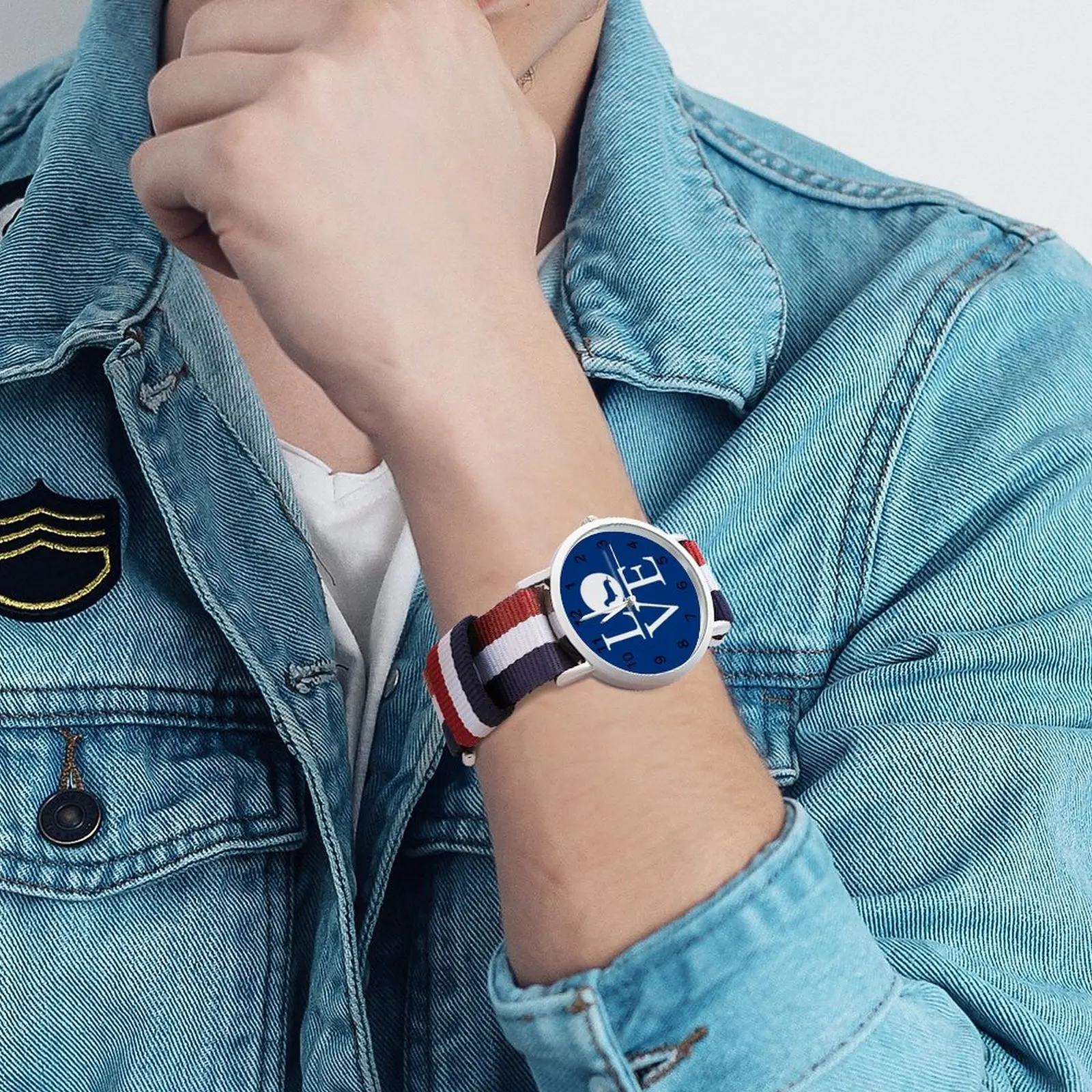 

Dachshund Quartz Watch High Quality Cool Wrist Watch Man Home Photo Wristwatch