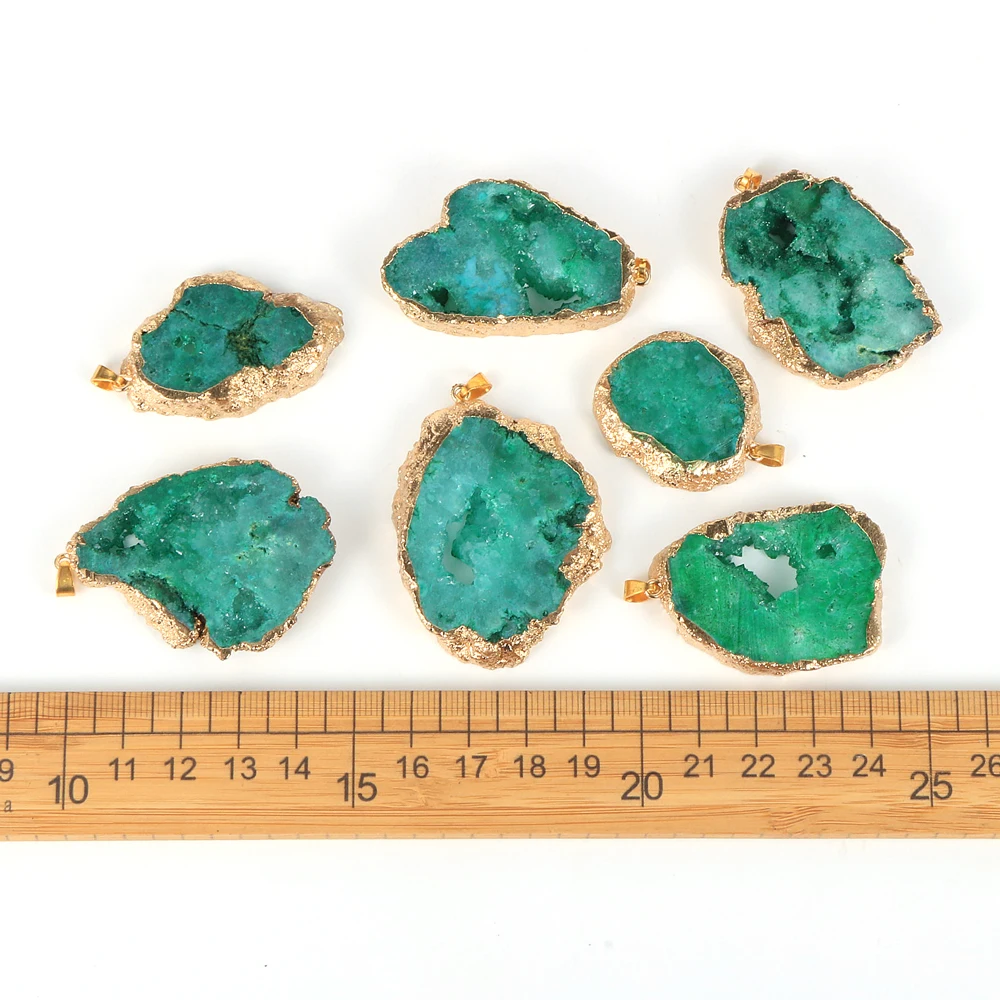 30-50 м натуральный камень неправильный зеленый кварц геодезический кластер Кулон