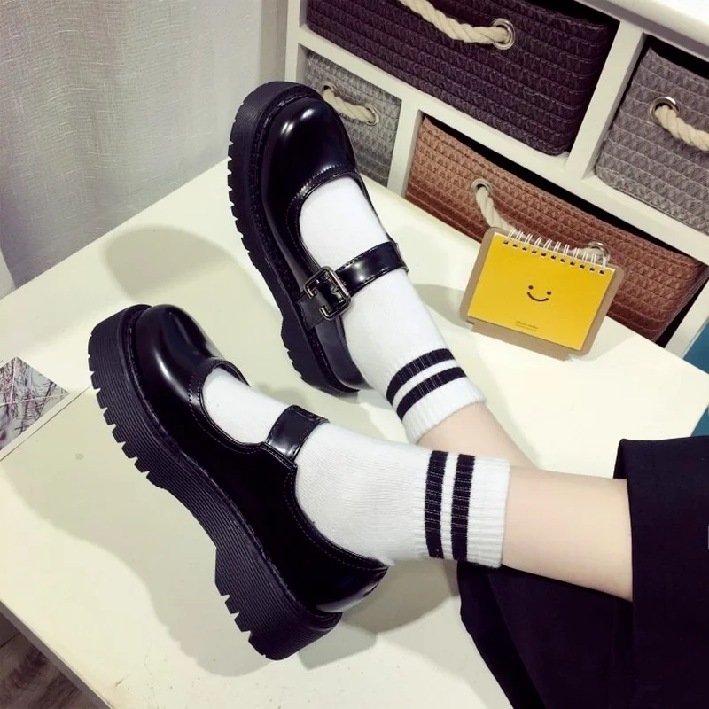 

Women High Heel Platform Shoes Round Toe Patent Leather Mary Jane Shoes Vintage Soft Japanese Lolita Shoes Fashion Casual Shoes