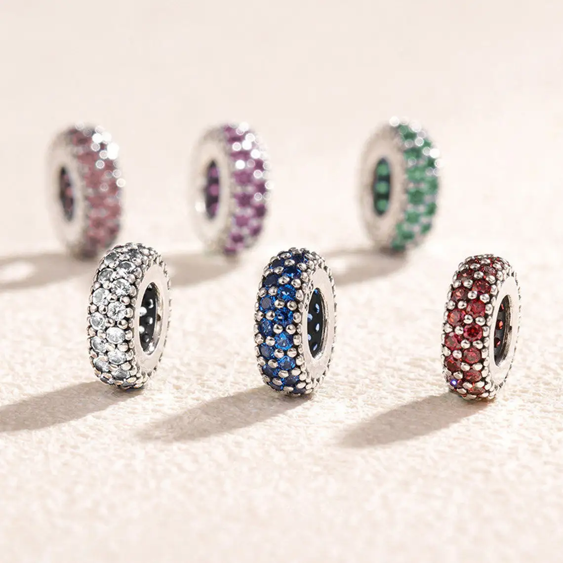 

_ Серебряное вдохновение внутри с CZ разделитель Шарм-бусина подходит для всех европейских ювелирных изделий Pandora Браслеты Ожерелья