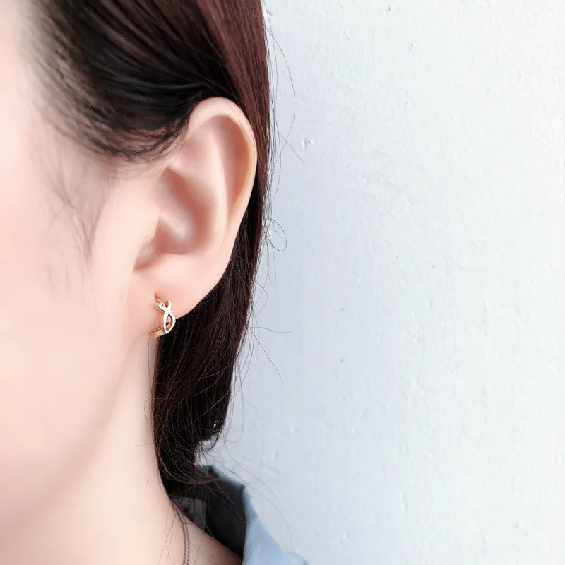 Женские Геометрические круглые серьги-гвоздики WANTME маленькие из 100%