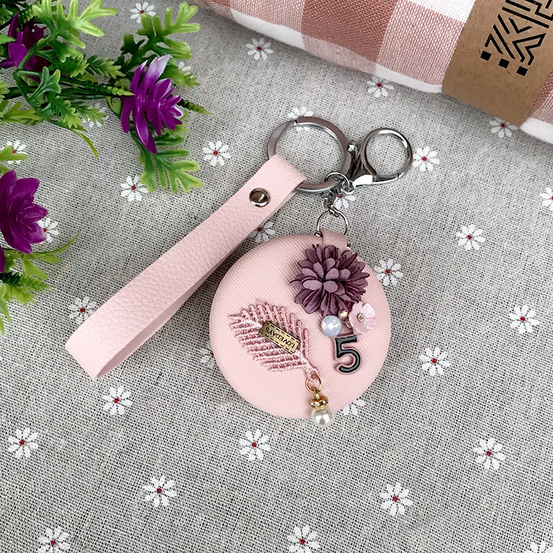 

Pu Leather Portable Makeup Mirror Keychain No.5 Mirror Car Bag Key Chain Women's Jewelry Key Ring Bag Gift Accessories