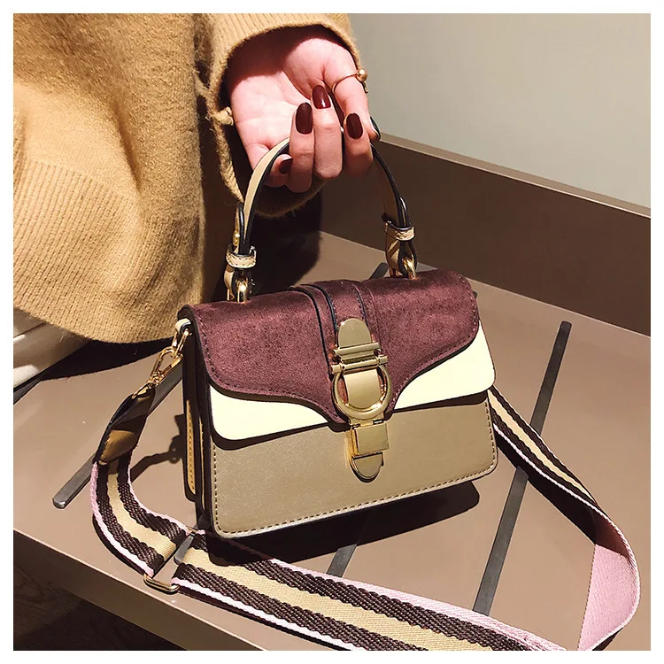 

2021 new fashion contrast color small bag Korean version of the lock wilder shoulder Messenger bag