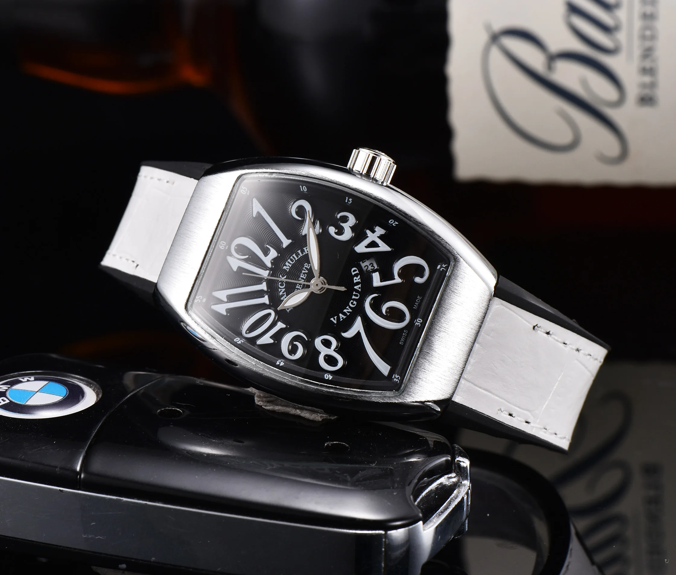 

Hot style fashion casual square quartz belt watch